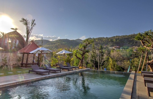 Klumpu Bed & Breakfast | The Klumpu Villa