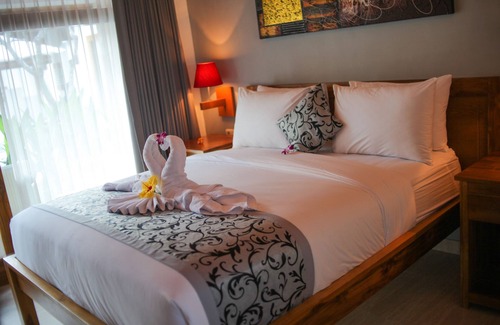 Medahan Bed & Breakfast | Villa Casablanca Surf Keramas