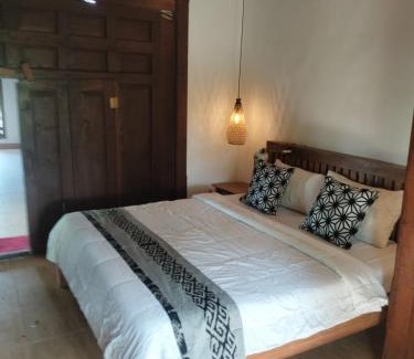 Melayang House | Villa Poleng