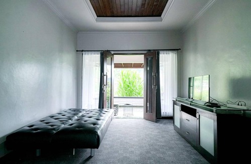 Candikuning Hotel | 100 m² Hotel ∙ 4 guests