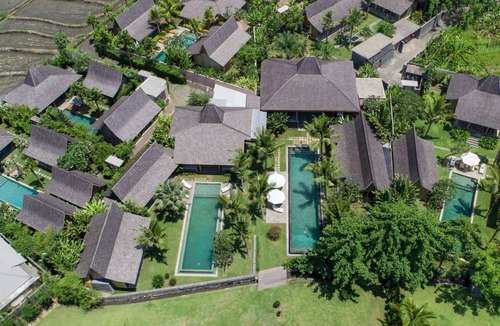 Kerobokan Villa | 1070 m² Villa ∙ 12 bedrooms ∙ 28 guests