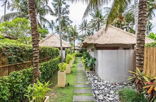 Sengkidu Villa | 2 BR Villa + Private pool