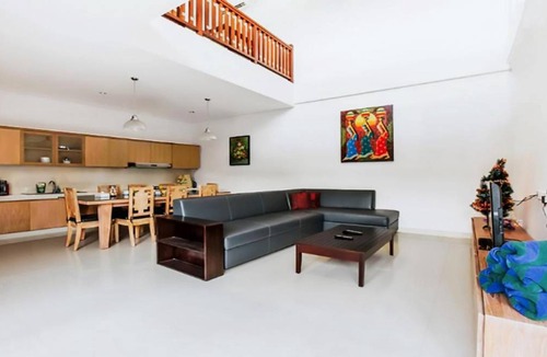 Sunset Road Villa | 220 m² Villa ∙ 3 bedrooms ∙ 9 guests