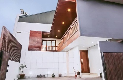 Sunset Road Villa | 220 m² Villa ∙ 3 bedrooms ∙ 9 guests