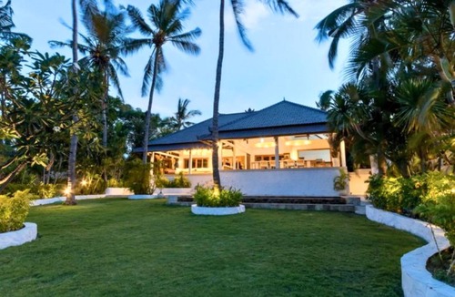 Tulamben Villa | 250 m² Villa ∙ 3 bedrooms ∙ 6 guests