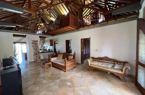 Pekutatan House | 300 m² House ∙ 4 bedrooms ∙ 8 guests