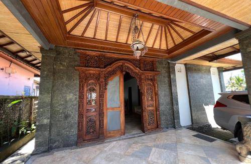 Pekutatan House | 300 m² House ∙ 4 bedrooms ∙ 8 guests