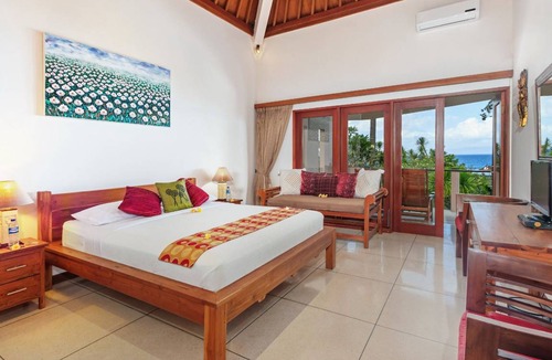 Candi Dasa Villa | 300 m² Villa ∙ 2 bedrooms ∙ 4 guests