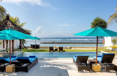 Candi Dasa Villa | 300 m² Villa ∙ 3 bedrooms ∙ 8 guests