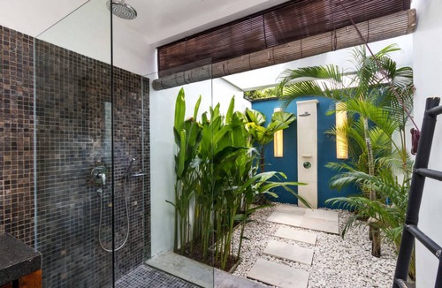 Petitenget Villa | 320 m² Villa ∙ 4 bedrooms ∙ 8 guests