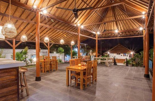 Mushroom Bay Resort | 40 m² Resort ∙ 10 guests