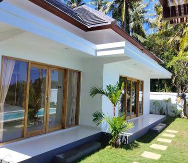 Kubutambahan Villa | 400 m² Villa ∙ 2 bedrooms ∙ 4 guests