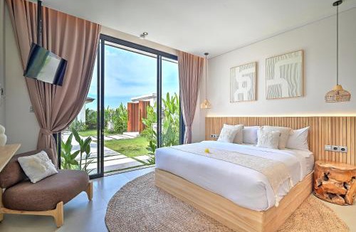 Singakerta Villa | 6BR Villa Manoe Pais Luxury in the Ricefield