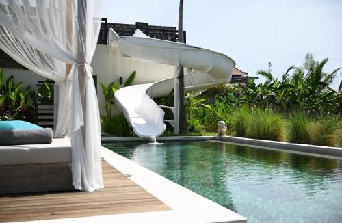 Singakerta Villa | 6BR Villa Manoe Pais Luxury in the Ricefield