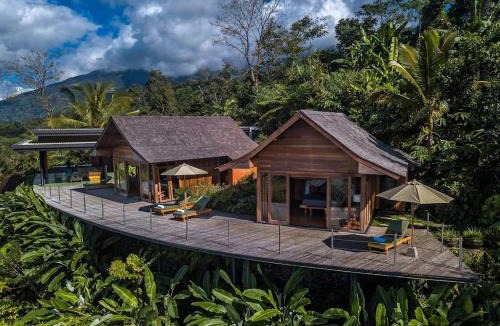 Penebel Ski Chalet | Alam Mountain