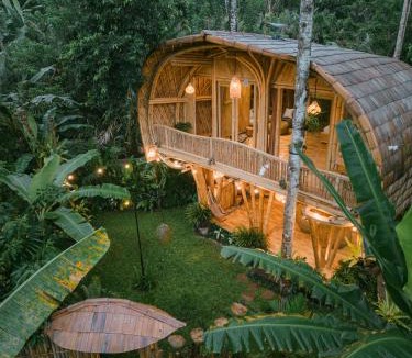 Selat Villa | Alamvaya Bali Bamboo House