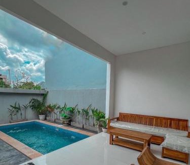 Singakerta Villa | asbby love heart villa