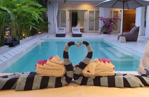 North Legian Villa | Bali – Seminyak – villa with pool – 6/7 pers.-quiet area in the heart of life
