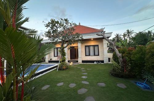 Jasri House | Bali Tropical and Relax