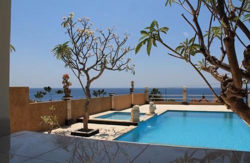 Amed Resort | Barong Cafe Bungalow and Restaurant
