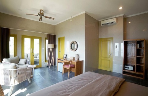 Amed Hostel | Bayu Hotel Lipah Beach Ocean Suite in. Breakfast