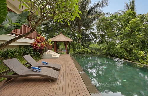 Kemenuh Villa | Beautiful 2BR Villa, 4Min Drive To Tegenungan Waterfall! - W/Swimming Pool!