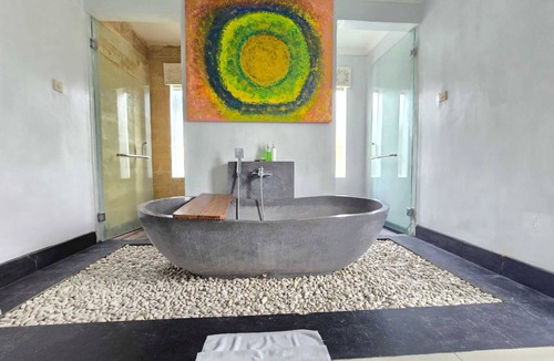 Taro Hotel | Belvilla Bunga Matahari Ceking Rice Terrace