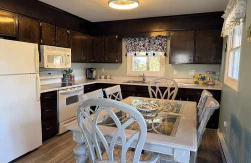 Broadkill Beach House | Broadkill Beach House- Dog Friendly! Sleeps 13