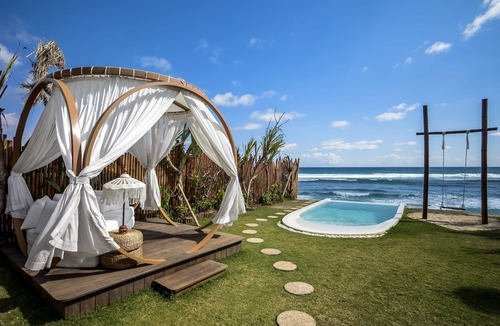 Uluwatu RV Rental | Bubble Hotel Bali Nyang Nyang - Glamping (Adults only)