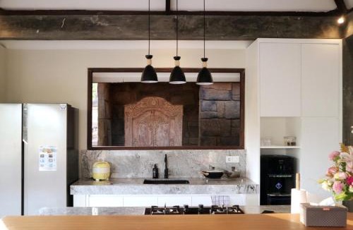 Celuk Villa | Carangsari 3 Bedroom Villa with Private Swimming Pool and Riverside