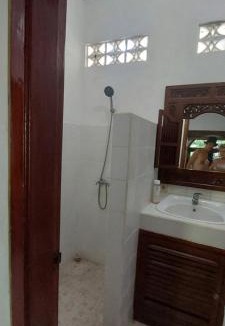 Candi Dasa House | Catra Homestay beachroom 10 B