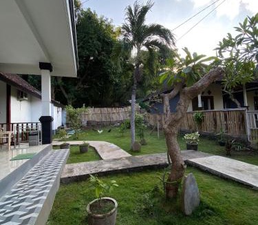 Purwakerti Hotel | COCONUT BEACH BUNGALOWs & WARUNG 2