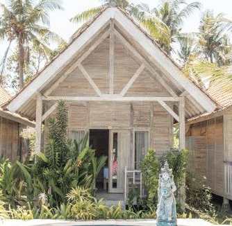 Jungut Batu House | Coconut Village Guest House Lembongan RedPartner