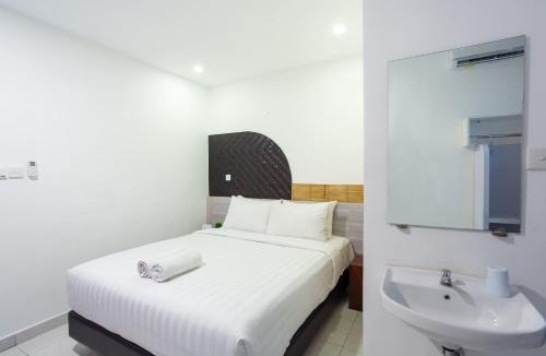 Imam Bonjol Hotel | Cove De Tinaya