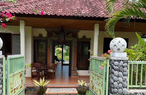 Jasri Villa | Detached house on beautiful location with direct views of rice fields and sea