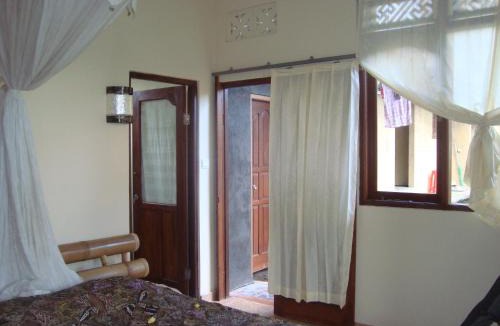 Kenderan House | Dukuh Village Villas & Art