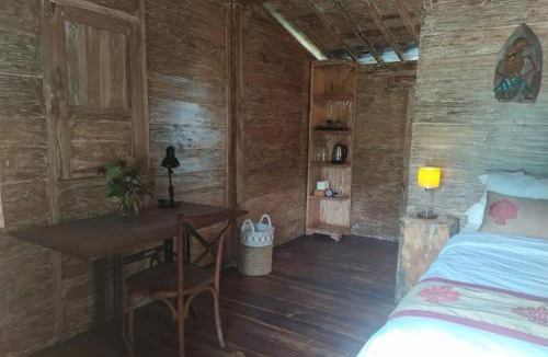 Penebel Bed & Breakfast | DWan Tea Mountain Side