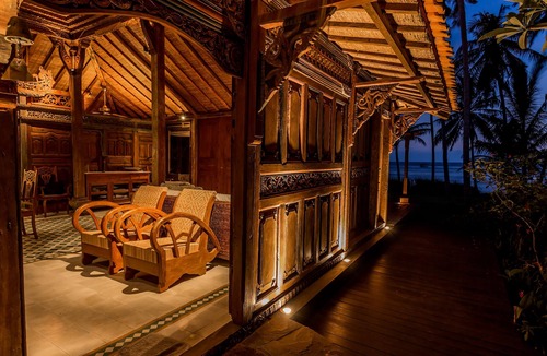 Jasri Villa | Exquisite beachfront joglo in lush coconut grove