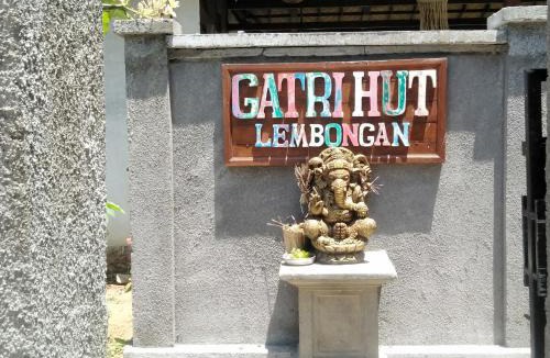Mushroom Bay House | Gatri Hut