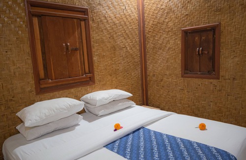 Candi Dasa Hotel | Geringsing Bungalow