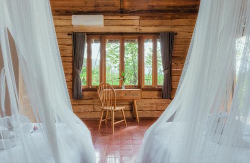 Sidemen House | Green vanilla kabin