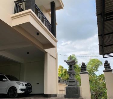 Buleleng House | Gumitish Guest House Singaraja