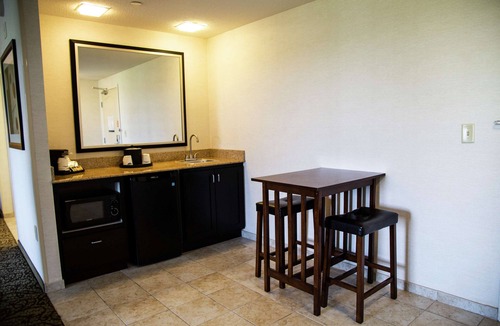West Middlesex Hotel | Hampton Inn & Suites Sharon