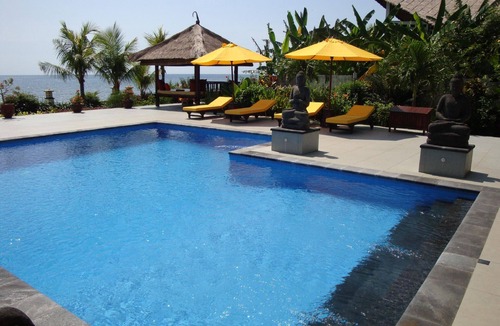 Banjartegehe House | Holiday house Desa Rangdu for 1 - 12 persons with 6 bedrooms - Holiday house