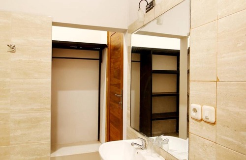 Kaliasem Hotel | Hotel Wahyu Dana