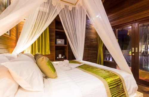 Mushroom Bay Hotel | Island Cabanas Nusa Lembongan nn