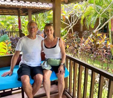 Mushroom Bay Bed & Breakfast | Island Garden Huts Lembongan
