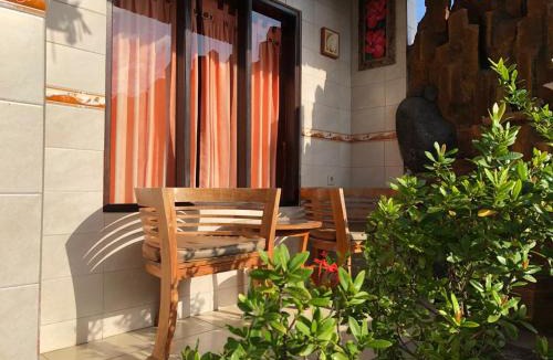 Padangbai Hotel | Kerti Beach Bungalow and Restaurant
