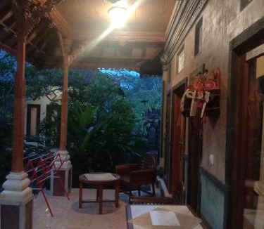 Sidemen Bed & Breakfast | Khailash Warung and Home Stay