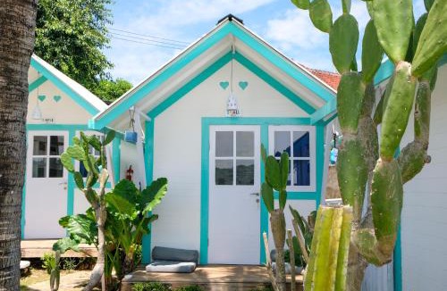 Ceningan Island Resort | Le Pirate Beach Club Nusa Ceningan - Adults Only
